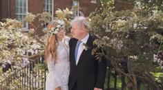 Britský premiér Johnson se tajně oženil, vzal si o 23 let mladší přítelkyni