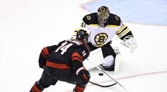 Boston byl znovu bez Pastrňáka, ale vyhrál. Chicago je krok od vyřazení