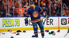 Evander Kane hattrickem srazil Calgary, Rangers doma sérii snížili
