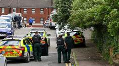 Svědci popsali brutální útok nožem v Belfastu: Slyšeli jsme křik, všude byla krev