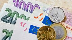 Experti: Euro brzy rychle zlevní. Tohle bude pro Čechy levnější