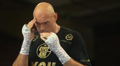 Zůstaňte doma, žádá boxerský šampion Fury britskou veřejnost