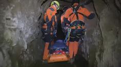 Hasiči trénovali záchranu člověka v dole. Může jim pomoci i při zásahu na jiných místech