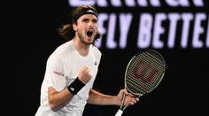 Krejčíková a Siniaková  si zahrají o sedmý grandslam. Tsitsipas o titul s Djokovičem