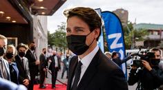 Kanadský premiér dostal štěrkem. Házeli ho po něm odpůrci očkování