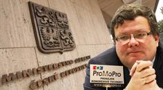 Ministr obrany Vondra rezignoval! Necítí prý podporu od voličů