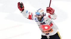 Drama ve čtvrtfinále extraligy. Pardubice vyhrály v prodloužení, Sparta na nájezdy