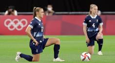 Britky na olympiádě před zápasem poklekly, Chilanky se přidaly