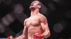 Nurmagomedov obhájil titul v Bellatoru. Poražený Henderson oznámil konec