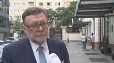 Vláda zvažuje zavedení válečné daně. Proti se staví nejen opozice