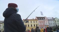 Lidé na Vsetínsku demonstrují. Došla jim trpělivost s vyšetřováním Bečvy