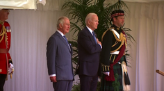 Biden se v Británii sešel s Karlem III. Se Sunakem řešil zbraně pro Ukrajinu