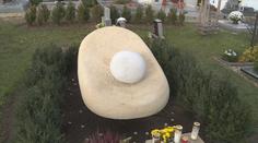 V Třeboni odhalili netradiční pomník věnovaný zemřelým dětem