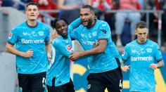 Schick asistencí pomohl k další výhře Leverkusenu. Ten vede ligu už o 10 bodů