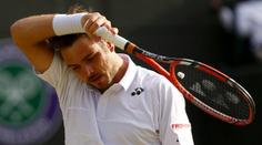 Wawrinka na trávě zase selhal. A tak se historie nepřepisovala