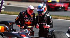 Idioti, hřímal po nehodě Verstappen. Fanoušky pak překvapil reakcí na trati