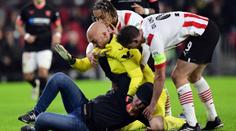 Tomu se říká trest. Fanoušek, který napadl Dmitroviče, nesmí 40 let na stadion