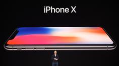 Apple představil tři nové iPhony. Nejlepší bude stát přes 30 tisíc!