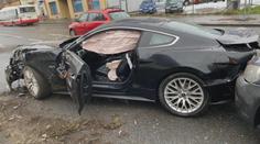 VIDEO: Youtuber si zničil nový Ford Mustang. Auto skončilo v protisměru