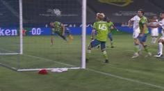Borec na konec: Obránce v MLS vyhlavičkoval míč z brankové čáry