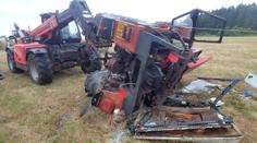 Na Pelhřimovsku se převrátil traktor. Řidič na místě zemřel