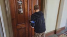 Razie v Liberci: Policie vyšetřuje stavební firmy, zadržela sedm lidí
