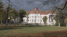 Hotelový řetězec má zájem o poslední veřejné lázně v Karlových Varech
