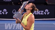Světová jednička čeká na prsten. Po triumfu si rýpla do svého přítele