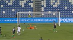 Borec na konec: Brankář Sassuola sérií zákroků potrápil AC Milán