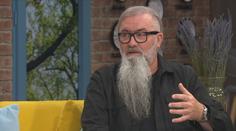 Jonák vzal Ortmanna do své garáže. Kvůli autům tam však nešli