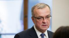 "Vláda prožrala rezervy, deficit může být až 240 miliard," říká Kalousek