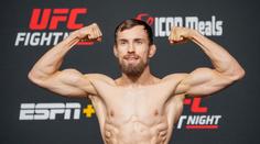 Slovák Klein v UFC opět prohrál, americký soupeř ho uškrtil