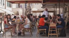 Split v Chorvatsku má dost hlučných turistů. Historické centrum chce vrátit místním