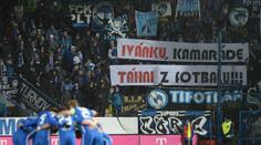 Bakoš hattrickem zničil Jablonec! Pak si přivolal nosítka a dohrál
