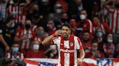 Fantastický Suárez řídil výhru Atlética. Barcelonu potopil velkým výkonem