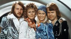 Zemřel dlouholetý kytarista legendární skupiny ABBA. Bylo mu 70 let