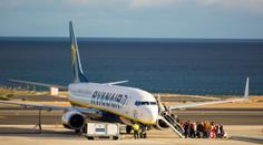 Ryanair řeší skandál! Čtyři lidé upadli do bezvědomí, pilot nepřistál