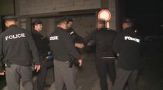 Zloději ničili auta kvůli pár stovkám, policie je dopadla