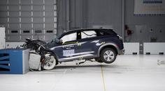 Máme se bát aut na vodík? Crash test ukázal, jak mohou být (ne)bezpečná