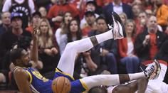 Durant se vrátil do hry, ale znovu se zranil! Warriors i bez něj vyhráli