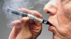 E-cigarety ničí DNA a zvyšují riziko rakoviny, tvrdí nová studie