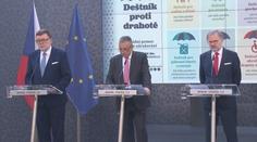 Vláda schválila mimořádnou valorizaci důchodů. Průměrně se zvýší o 699 korun