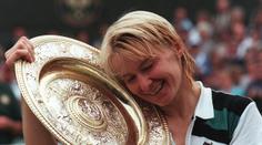Životní zápas Jany Novotné: Takhle ovládla slavný Wimbledon