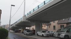 Obyvatelé Pardubic si stěžují na hlučný nadjezd. Rok po rekonstrukci začal praskat