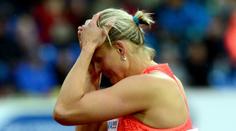 Šla na tenis, možná přijde o Rio. Špotáková se zranila při smeči!