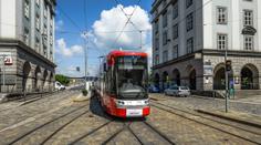 Zloděj ukradl tramvaj. Ujel s ní dvě zastávky a skončil v poutech