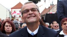 Jste ubozí a k smíchu, hezký den. Své odpůrce poctil Kalousek hřejivými slovy