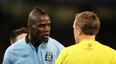 Nezkrotný rebel opouští Anglii! Balotelli se upsal AC Milán!