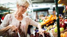 Pozor na třešně z Polska. Obchodníci je koupí v supermarketech a pak prodávají dráž