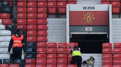 Bomba na stadionu! Old Trafford byl evakuován, Manchester nehrál